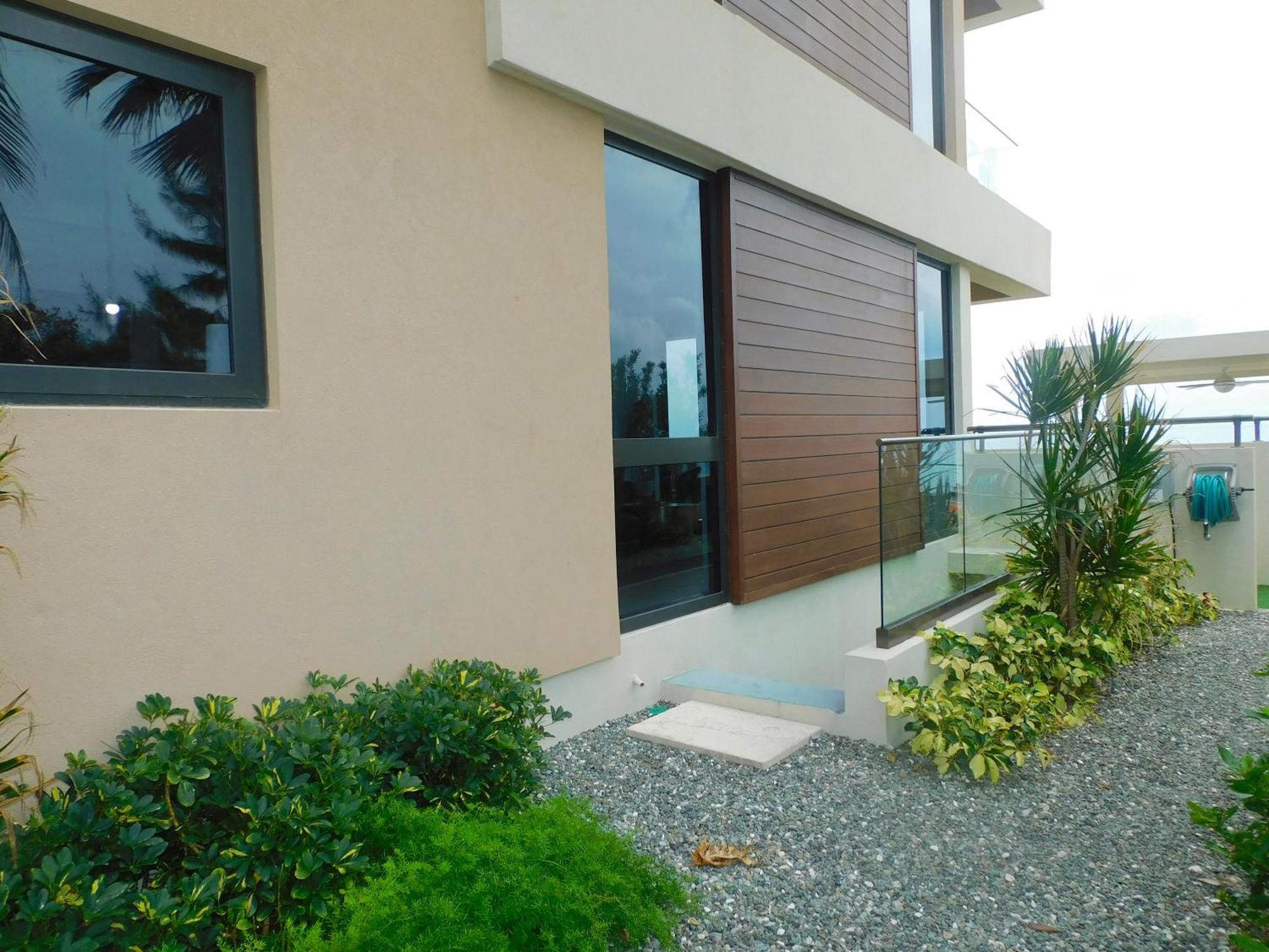 Luxury Ocean Front Seadreams 2 With 7 Mile Beach Views West Bay Exterior foto
